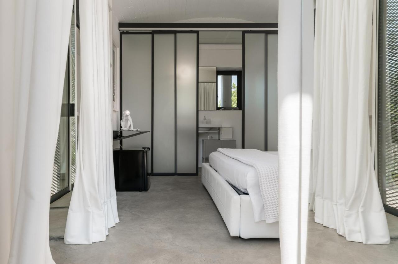 Bed and Breakfast Calcebianca Остуни Экстерьер фото
